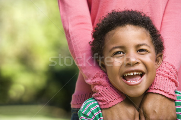 Mamma ragazzo sorridere madre piedi Foto d'archivio © iofoto