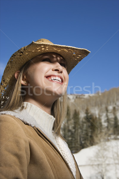 Kobieta cowboy hat widoku młodych Zdjęcia stock © iofoto