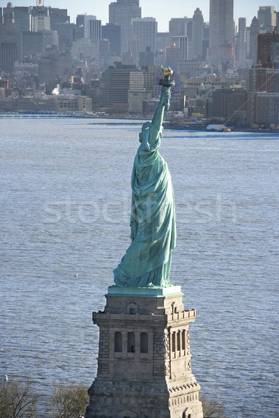Posąg wolności widok z lotu ptaka Manhattan Nowy Jork budynków Zdjęcia stock © iofoto