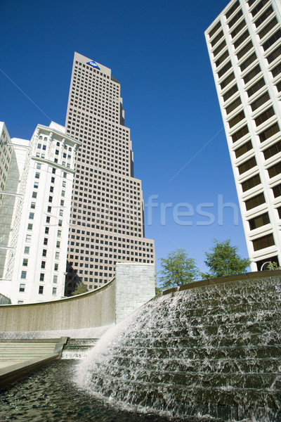 Centrum Atlanta wieżowce Błękitne niebo pionowy shot Zdjęcia stock © iofoto