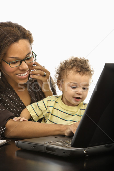 商業照片: 業務 · 媽媽 · 孩子 · 非裔美國人 · 成人 · 女實業家