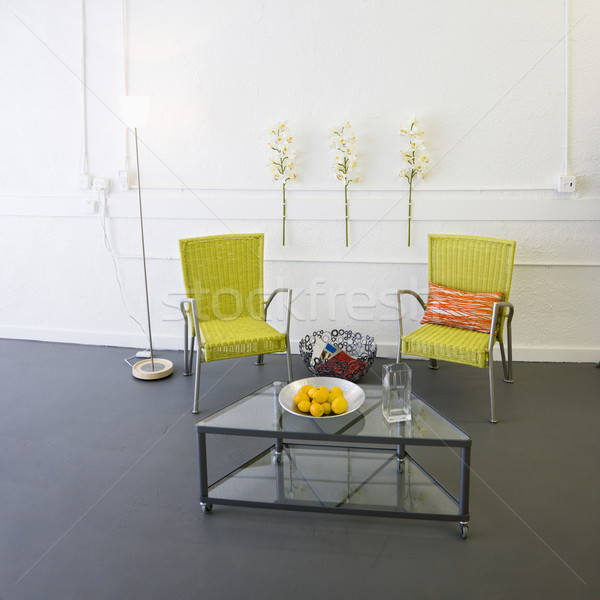 Nowoczesne meble współczesny ramię krzesła stolik Zdjęcia stock © iofoto