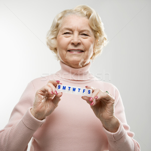 Foto stock: Mulher · pílula · caixa · caucasiano · senior