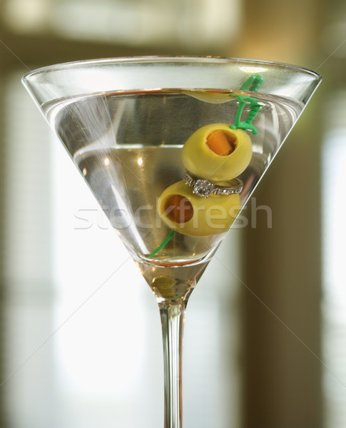 Martini trouwring martini glas olijven Stockfoto © iofoto