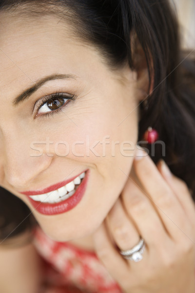 Mujer anillo de bodas primer plano caucásico cara Foto stock © iofoto