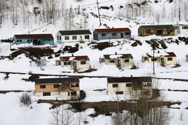 Kifejezéstelen házak hegy vidéki elhagyatott ház Stock fotó © iofoto