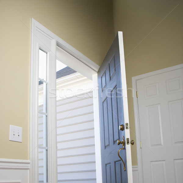 Open deur huis veiligheid kleur toekomst Open Stockfoto © iofoto