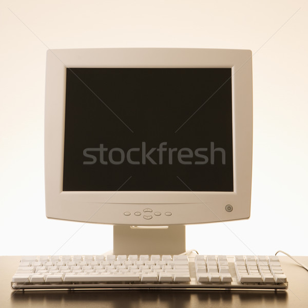 Monitor de calculator tastatură natura moarta afaceri comunicare culoare Imagine de stoc © iofoto