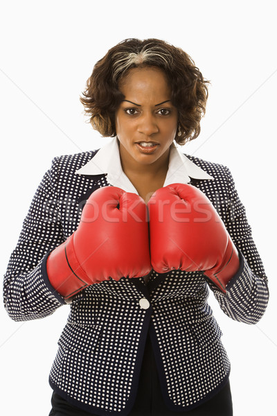 Zakenvrouw bokshandschoenen naar ernstig business Stockfoto © iofoto