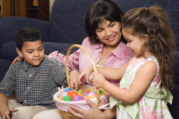 Familia Pascua hispanos madre nino Foto stock © iofoto