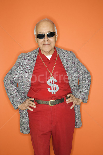 Férfi visel pénz felirat nyaklánc középkorú felnőtt Stock fotó © iofoto
