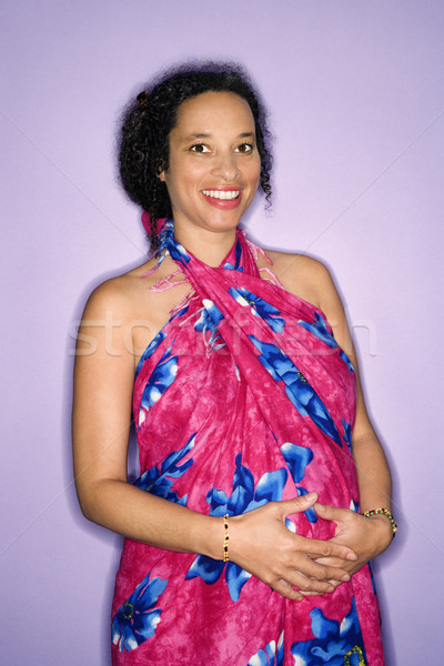 Gelukkig zwangere glimlachende vrouw portret vrouwelijke handen Stockfoto © iofoto