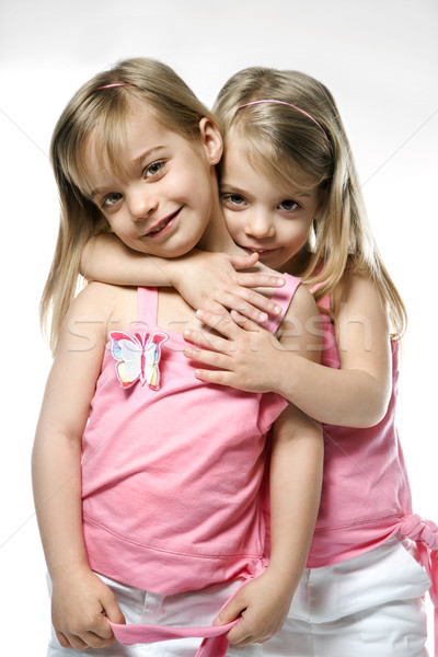 Meisje tweeling kinderen vrouwelijke kaukasisch tweelingen Stockfoto © iofoto