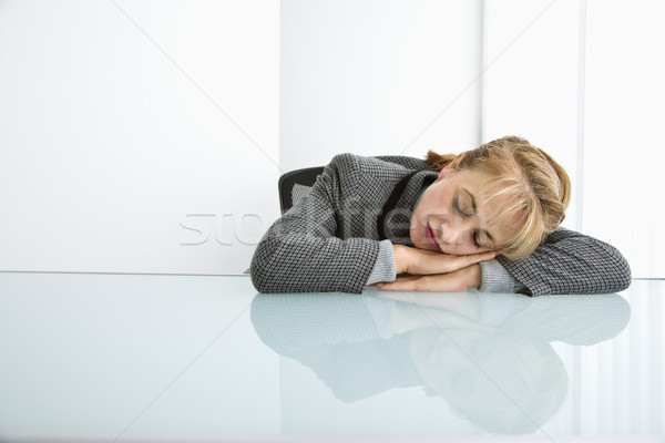 Femme d'affaires dormir femme bureau tête [[stock_photo]] © iofoto