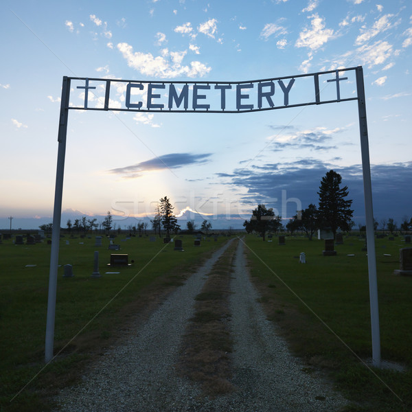 Entrada cementerio signo anochecer rural Dakota del Sur Foto stock © iofoto
