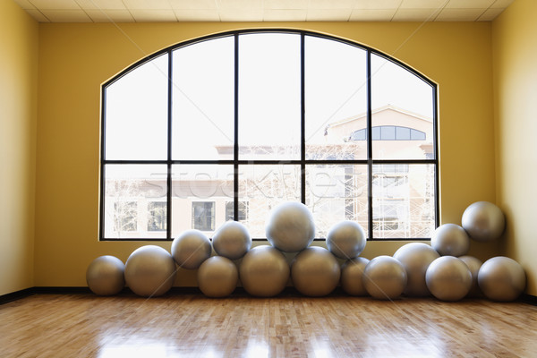 Foto d'archivio: Equilibrio · piano · palestra