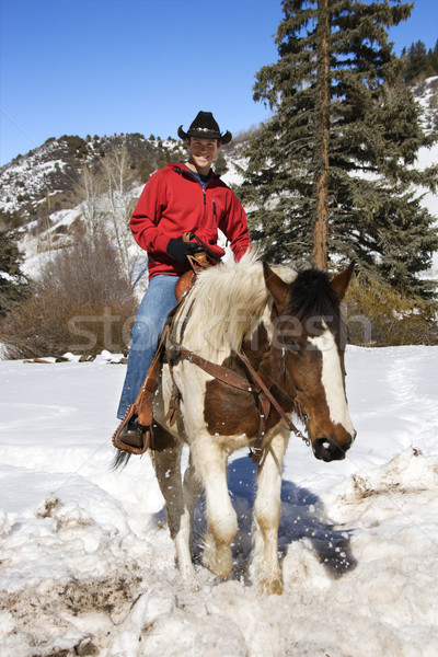 Mann Reiten Schnee jungen Berge Stock foto © iofoto