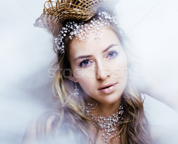 Schoonheid jonge sneeuw koningin haren kroon Stockfoto © iordani