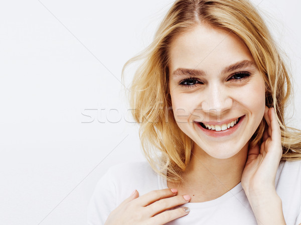 Jonge mooie blond tienermeisje poseren Stockfoto © iordani