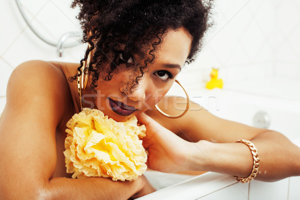 [[stock_photo]]: Jeunes · adolescente · bain · mousse