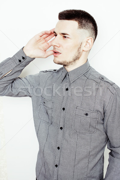 Foto stock: Jóvenes · guapo · tipo · posando · blanco