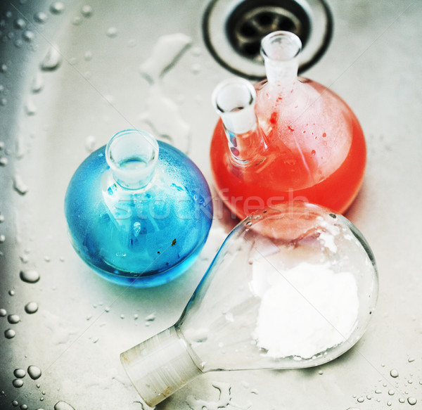 Afval producten laboratorium gekleurd Rood Blauw Stockfoto © iordani
