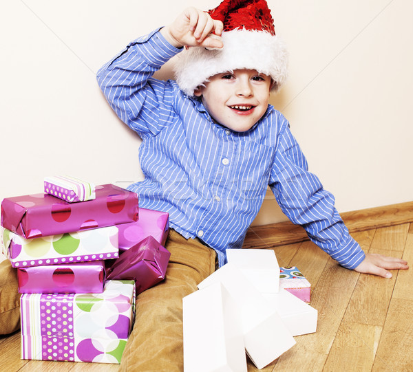 Stock fotó: Kicsi · aranyos · fiú · karácsony · ajándékok · otthon
