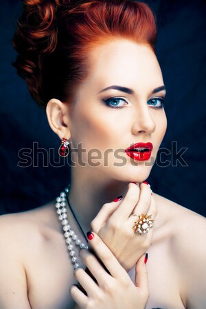 Foto stock: Beleza · elegante · mulher · penteado · manicure