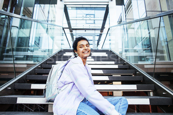 Foto stock: Jóvenes · cute · indio · nina · Universidad · edificio