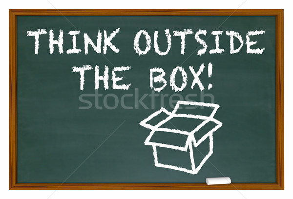 Foto stock: Pensar · fora · caixa · giz · conselho · palavras