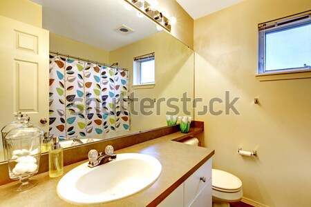 Confortable lumière olive salle de bain lumineuses faible [[stock_photo]] © iriana88w