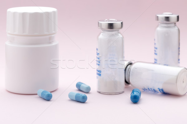 Médecine bouteilles coloré capsules injection [[stock_photo]] © ironstealth