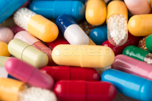 Unterschiedlich Pillen Kapseln Heap viele medizinischen Stock foto © ironstealth