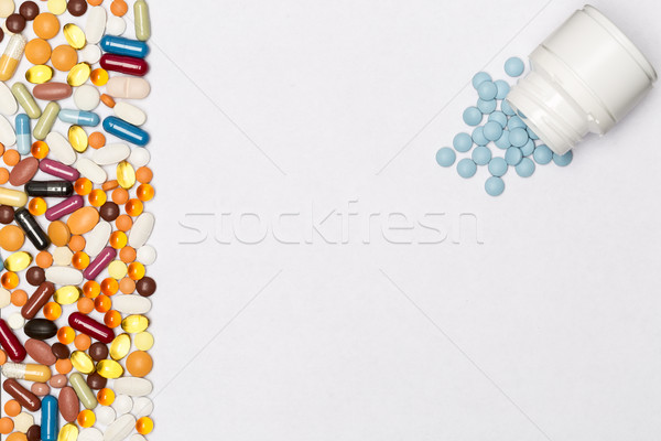 Page vierge frontière coloré pilules capsules [[stock_photo]] © ironstealth