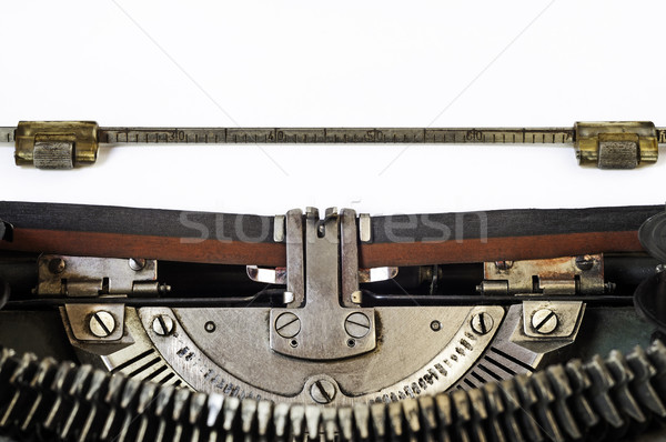 Epocă maşină de scris vechi birou Imagine de stoc © IvicaNS