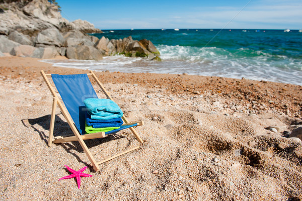 Leżak pusty ręczniki morza plaży Zdjęcia stock © ivonnewierink