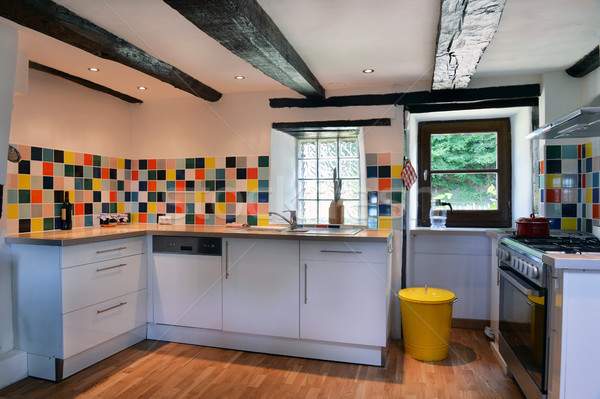 Interno cucina colorato piastrelle francese interni bianco Foto d'archivio © ivonnewierink
