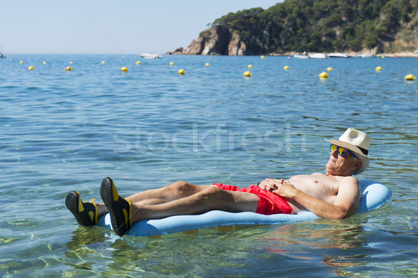 Foto stock: Aposentados · homem · jogar · mar · água