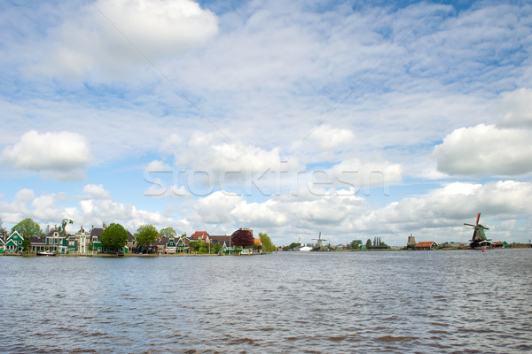 Stock foto: Charakteristisch · grünen · Häuser · holland · Holz · Fluss