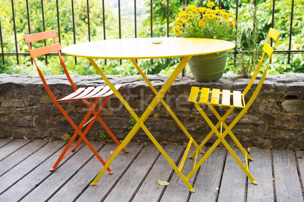Französisch Terrasse gelb orange Bistro Möbel Stock foto © ivonnewierink