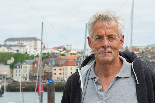 Mais velho homem porto francês viajar Foto stock © ivonnewierink