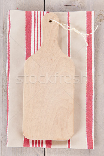 空的 木 菜板 布 地下 廚房 商業照片 © ivonnewierink