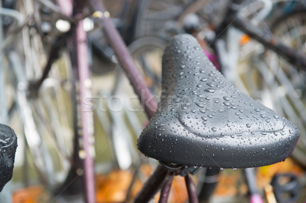 Wody siodło deszcz rowerów czarny pogoda Zdjęcia stock © ivonnewierink