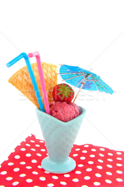 Icecream smakelijk sorbet aardbei ijs parasol Stockfoto © ivonnewierink