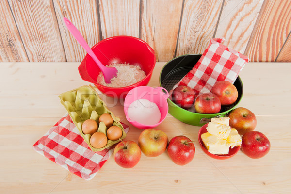 Sütés almás pite hozzávalók torta tojások főzés Stock fotó © ivonnewierink