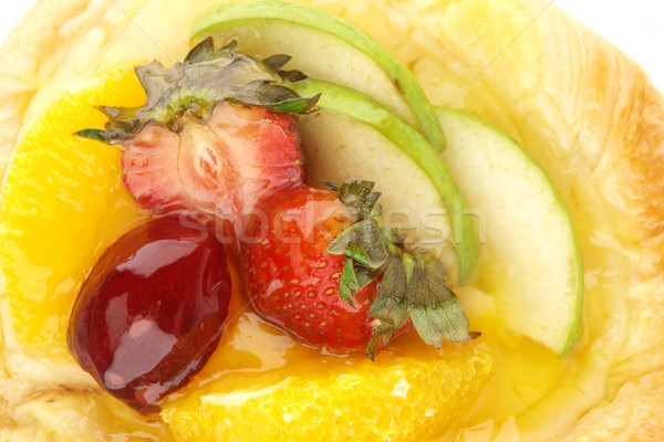 Taze meyve turta kırmızı çilek Stok fotoğraf © jakgree_inkliang