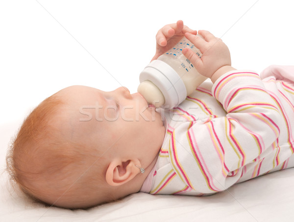 [[stock_photo]]: Manger · potable · lait · fille · bébé