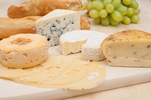 チーズ ブドウ 木製 まな板 ストックフォト © jamdesign