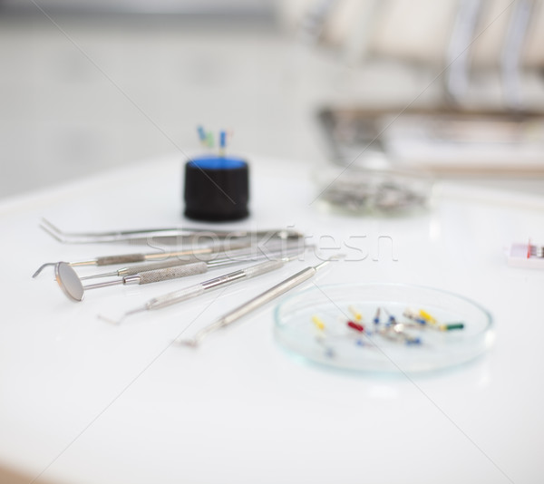 Echipamente dentare medic medicină oglindă instrument profesional Imagine de stoc © JanPietruszka