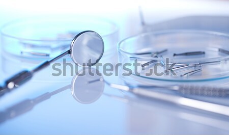 Zahnmedizinischen Geräten Arzt Medizin Spiegel Tool professionelle Stock foto © JanPietruszka